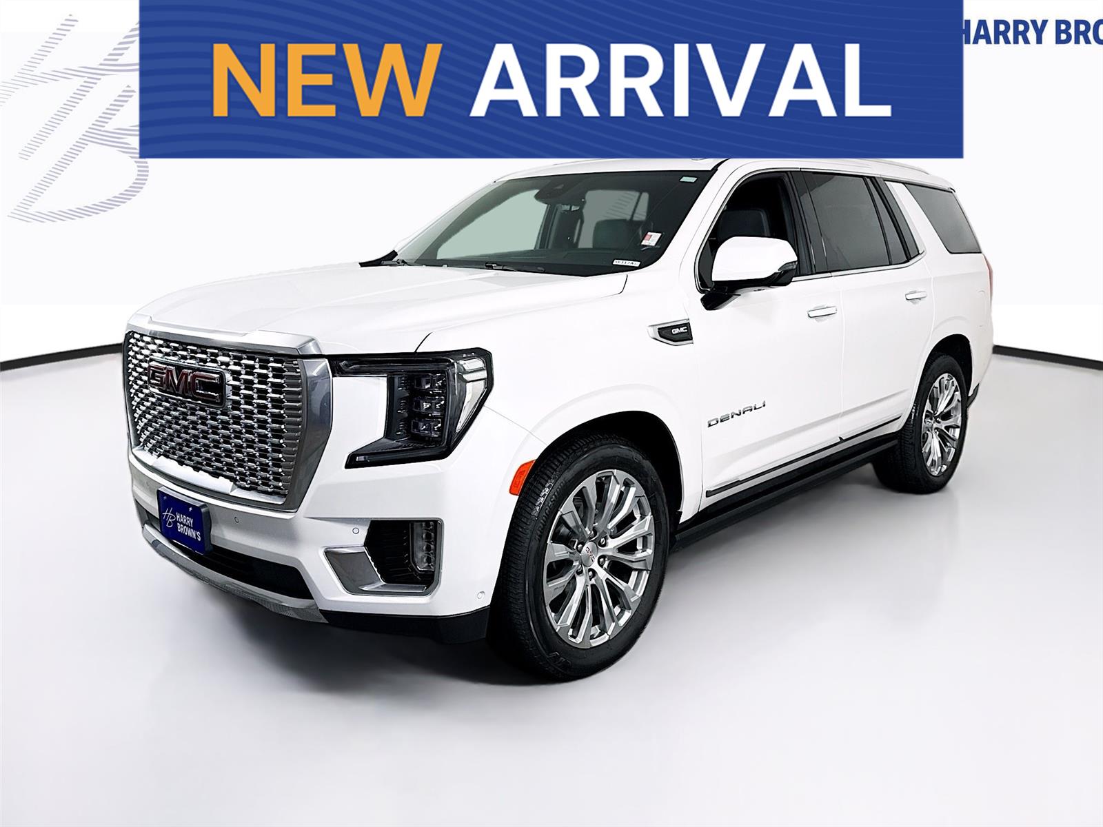 White Frost Tricoat 2024 GMC Yukon SUV / Crossover Four-Wheel Drive Automatic