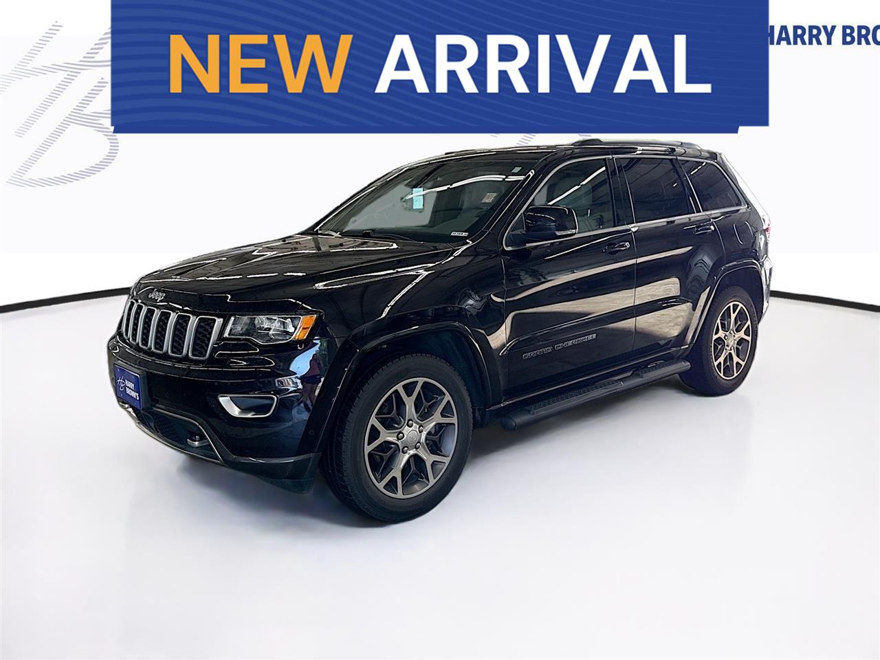 Diamond Black Crystal Pearlcoat 2018 Jeep Grand Cherokee SUV / Crossover Four-Wheel Drive 8-Speed Automatic