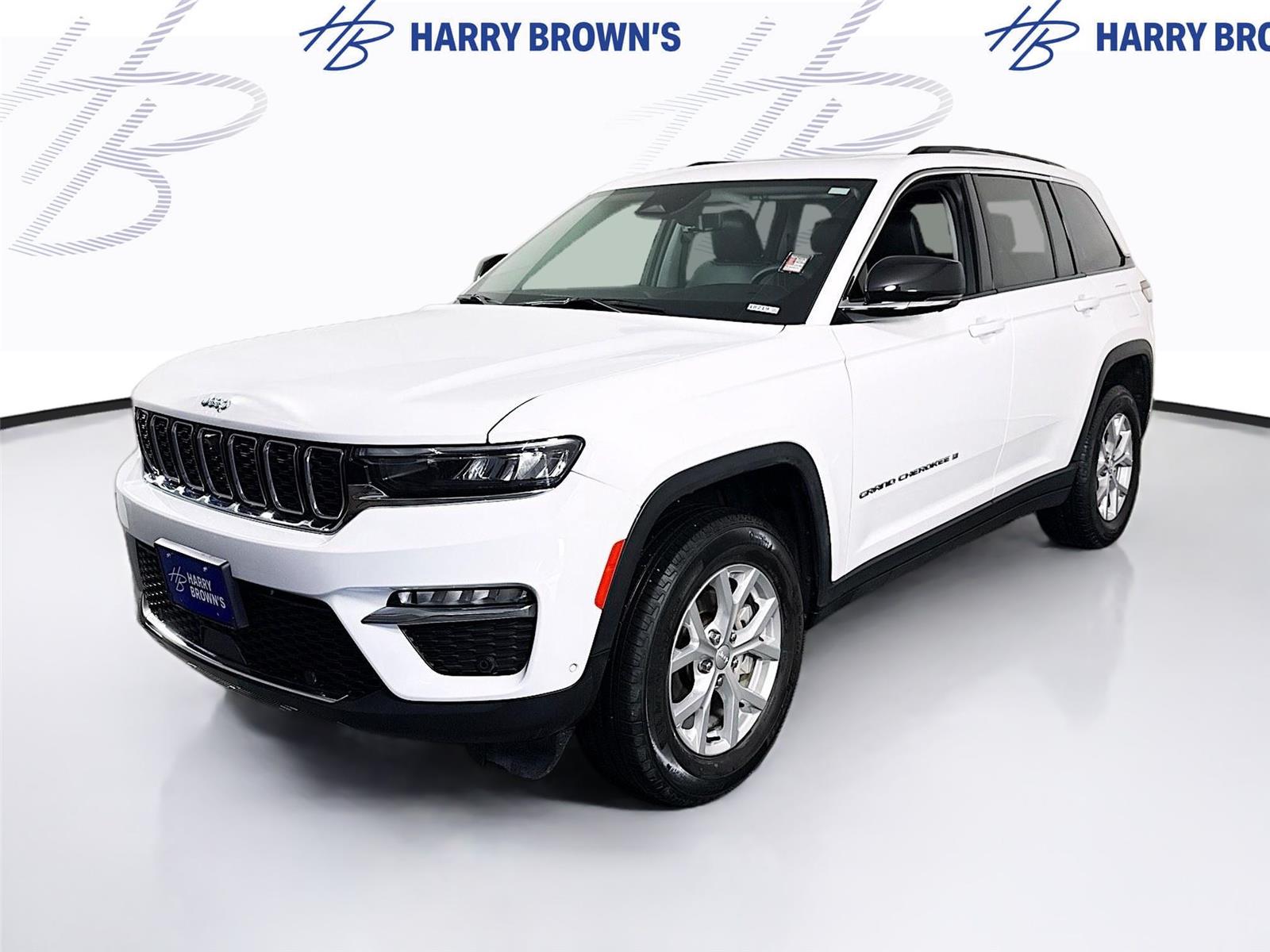 Bright White Clearcoat 2023 Jeep Grand Cherokee SUV / Crossover Four-Wheel Drive 8-Speed Automatic