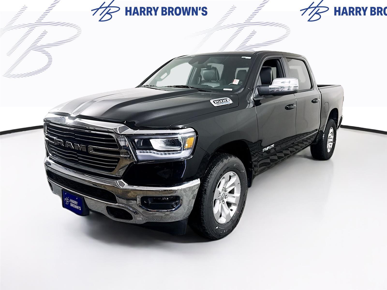 Diamond Black Crystal Pearlcoat 2024 RAM 1500 Pickup Truck Four-Wheel Drive 8-Speed Automatic