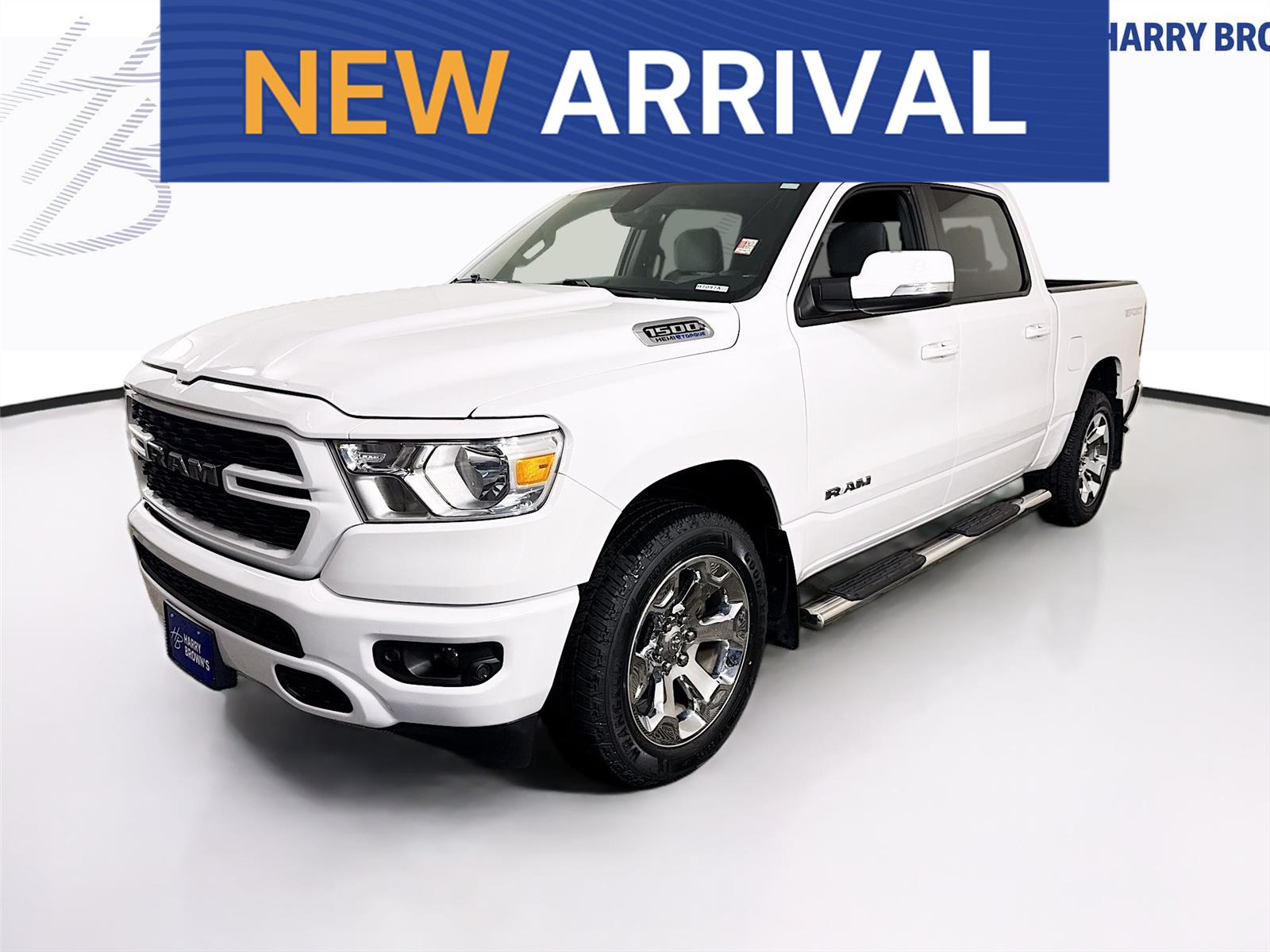 Bright White Clearcoat 2022 RAM 1500 Pickup Truck Four-Wheel Drive 8-Speed Automatic