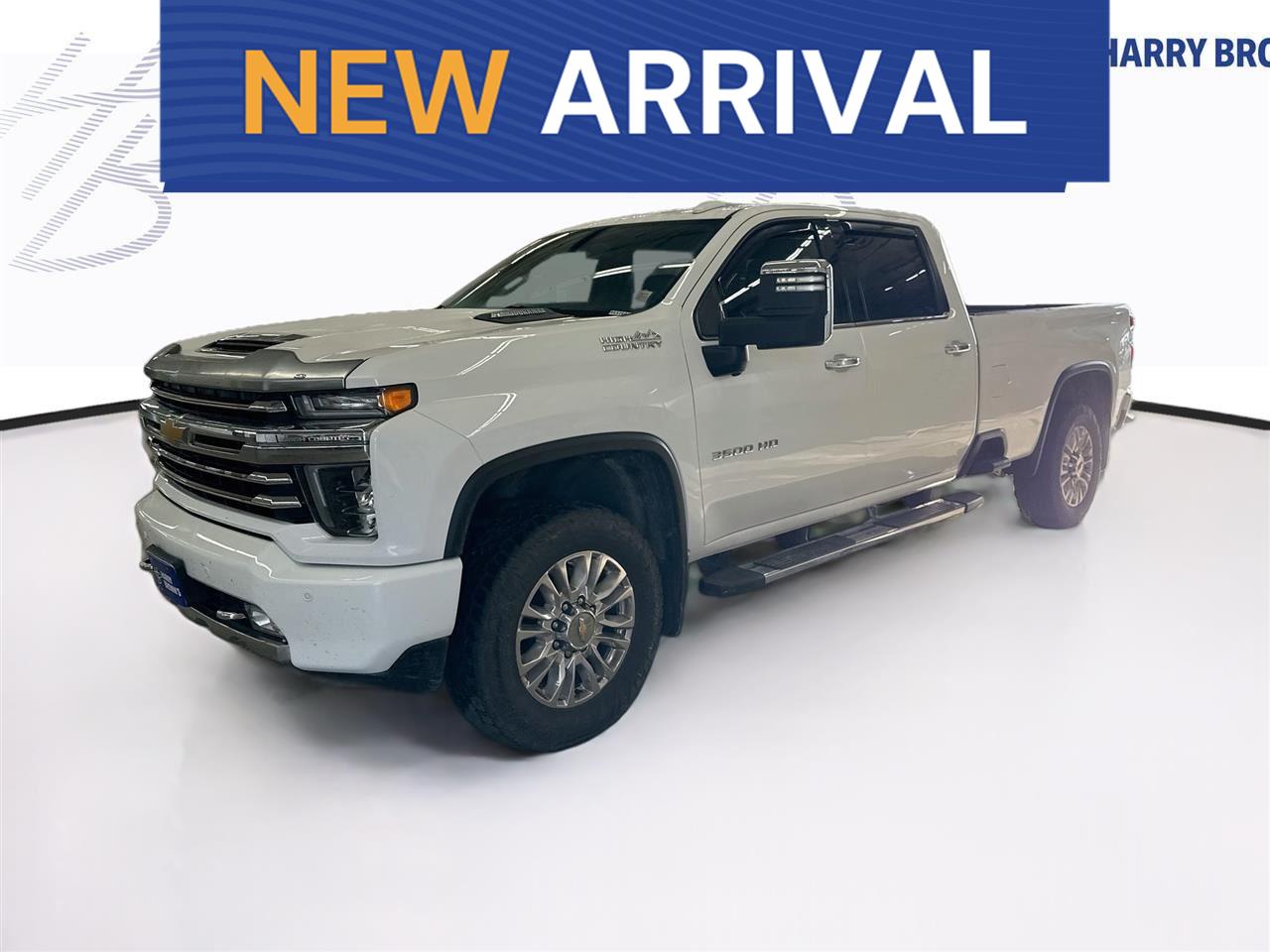 Summit White 2022 Chevrolet Silverado 3500HD Pickup Truck Four-Wheel Drive Automatic
