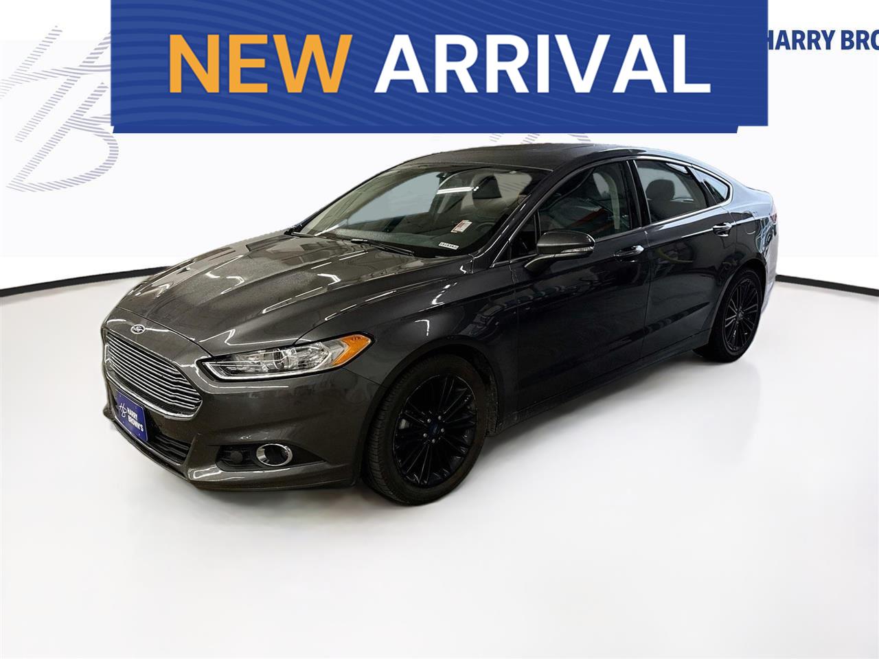 Gray (Magnetic) 2016 Ford Fusion Sedan Front-Wheel Drive 6-Speed Automatic