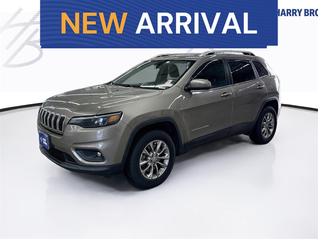 Light Brownstone Pearlcoat 2019 Jeep Cherokee SUV / Crossover Four-Wheel Drive 9-Speed Automatic