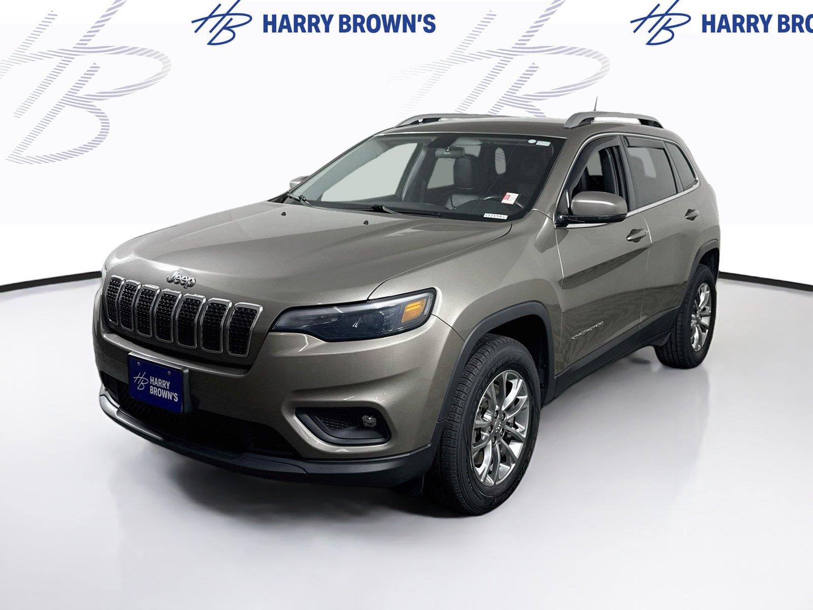 Light Brownstone Pearlcoat 2019 Jeep Cherokee SUV / Crossover Four-Wheel Drive 9-Speed Automatic