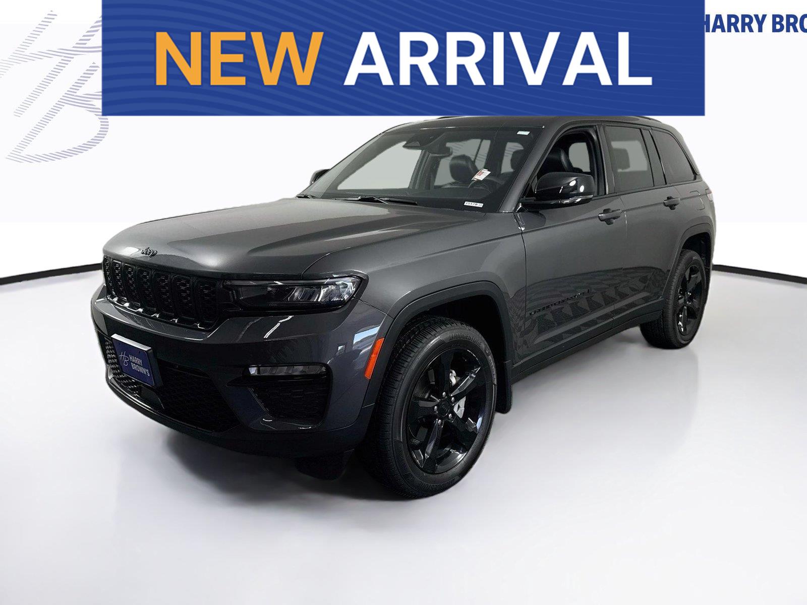 Baltic Gray Metallic Clearcoat 2024 Jeep Grand Cherokee SUV / Crossover Four-Wheel Drive 8-Speed Automatic