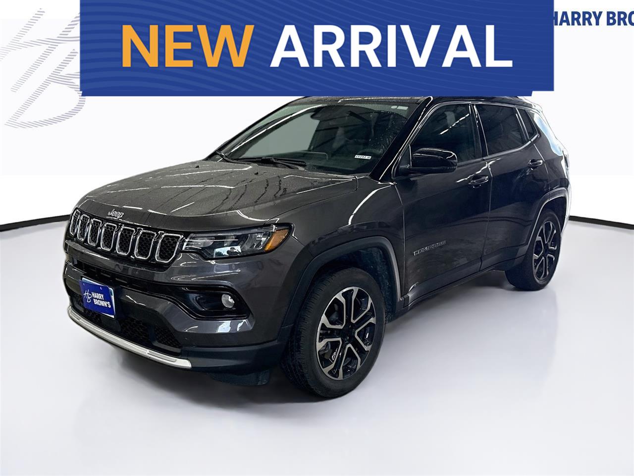 Gray (Granite Crystal Metallic Clearcoat) 2023 Jeep Compass SUV / Crossover Four-Wheel Drive 8-Speed Automatic