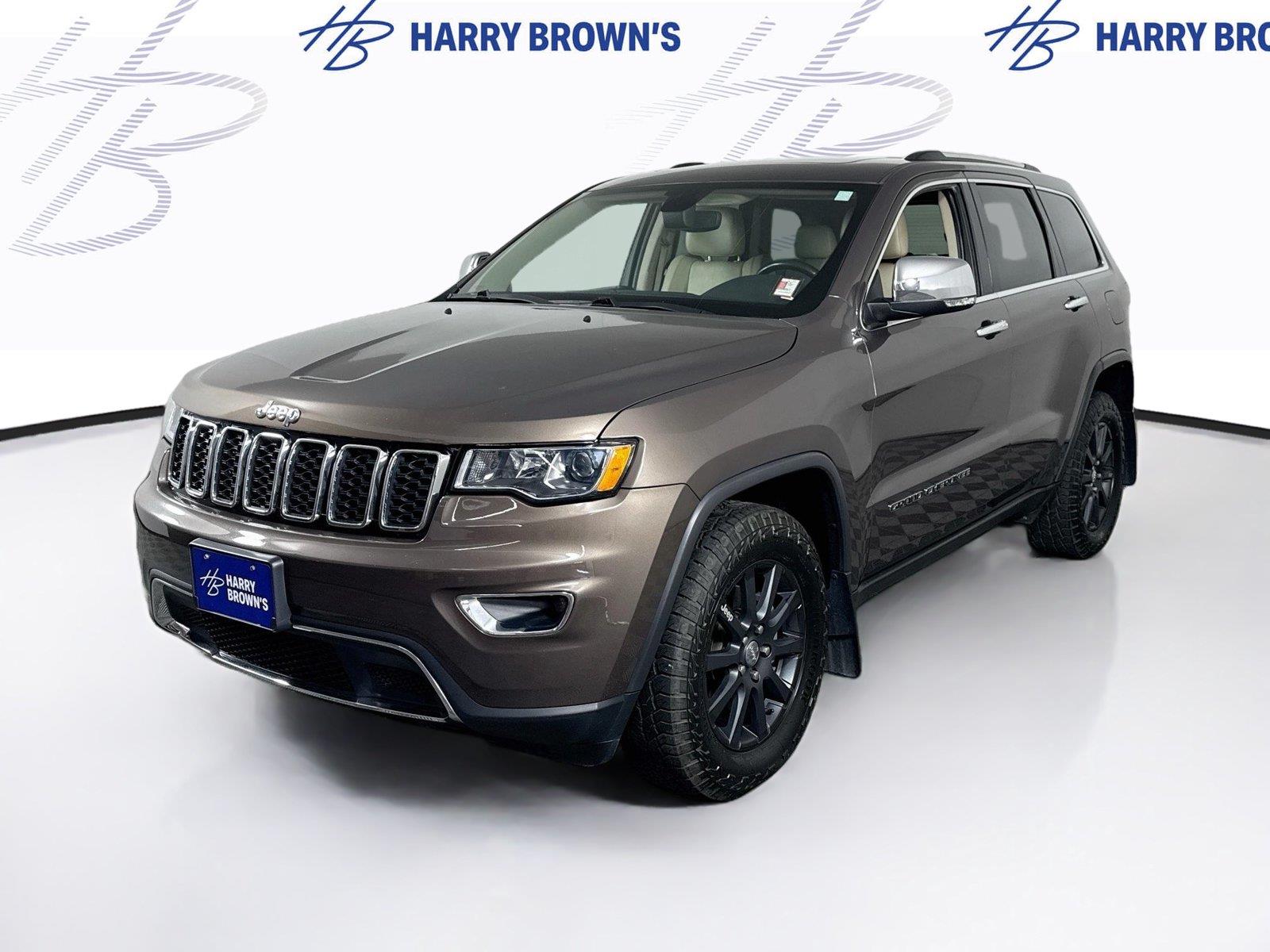 Gray (Granite Crystal Metallic Clearcoat) 2018 Jeep Grand Cherokee SUV / Crossover Four-Wheel Drive 8-Speed Automatic