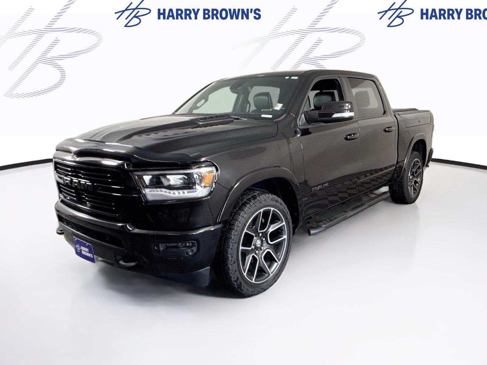 Diamond Black Crystal Pearlcoat 2019 RAM 1500 Pickup Truck Four-Wheel Drive 8-Speed Automatic