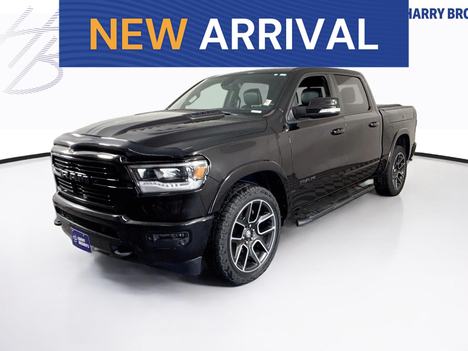 Diamond Black Crystal Pearlcoat 2019 RAM 1500 Pickup Truck Four-Wheel Drive 8-Speed Automatic