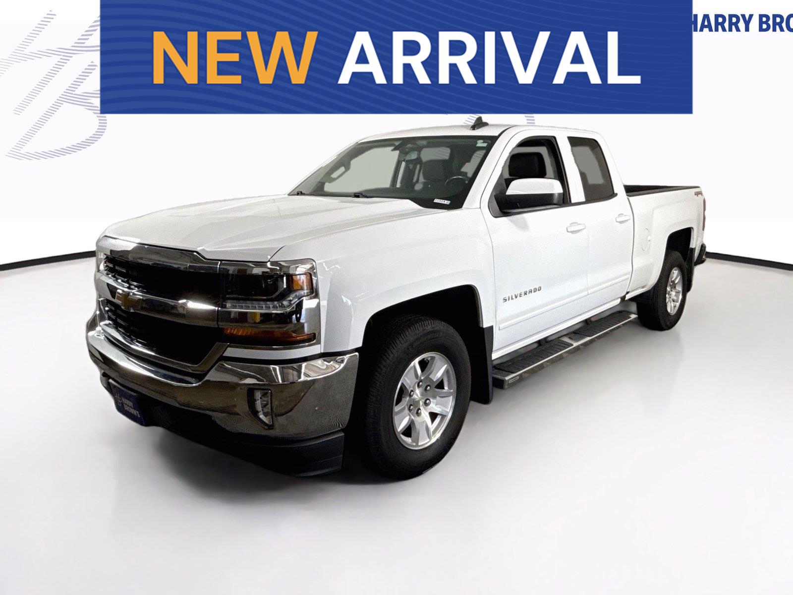 Summit White 2018 Chevrolet Silverado 1500 Pickup Truck Four-Wheel Drive 6-Speed Automatic