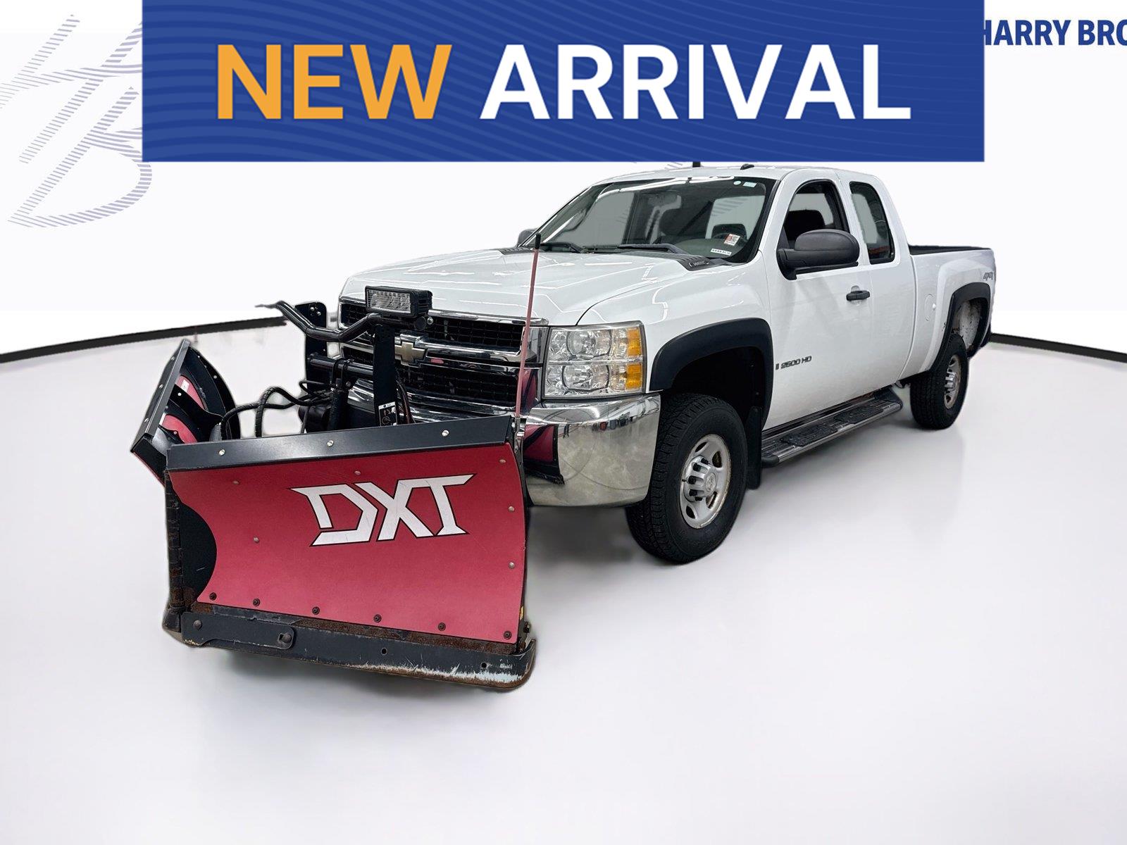 Summit White 2009 Chevrolet Silverado 2500HD Pickup Truck Four-Wheel Drive 6-Speed Automatic