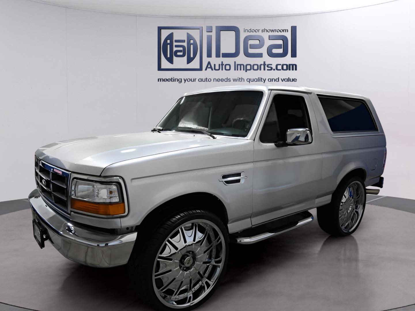 Silver 1993 Ford Bronco SUV / Crossover Automatic