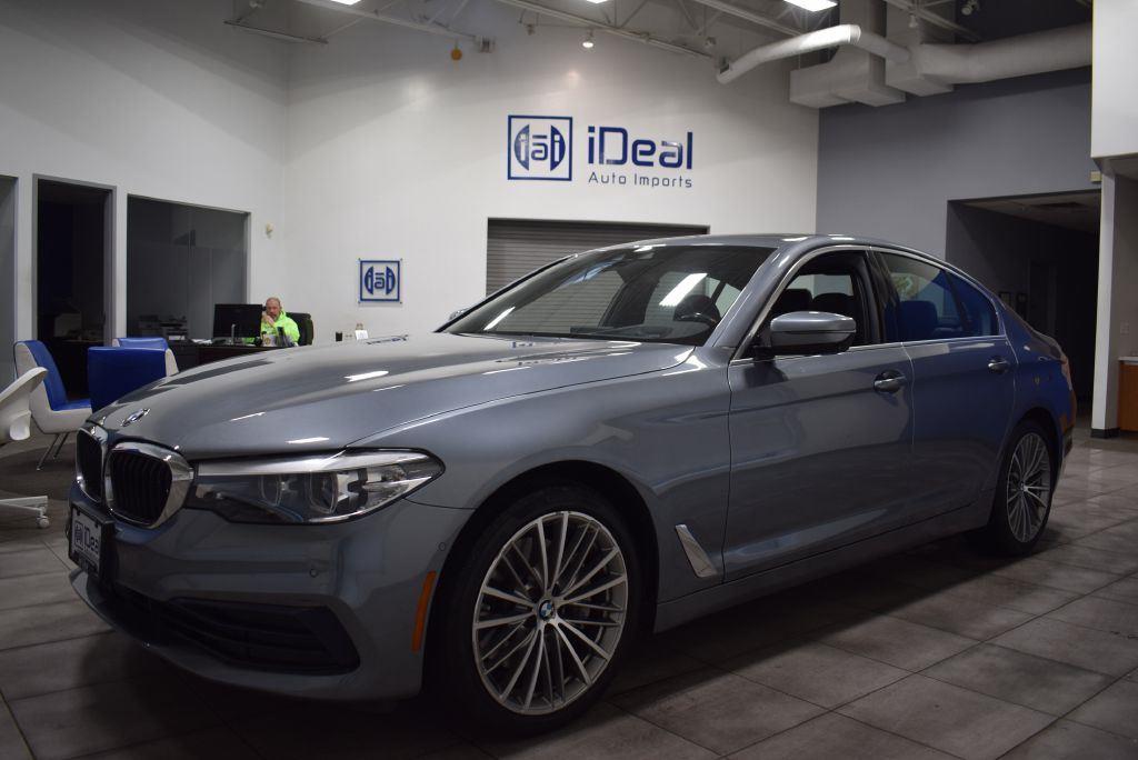 Gray (Dark Graphite Metallic) 2019 BMW 5 Series 530i xDrive Sedan AWD Sedan All-Wheel Drive Automatic