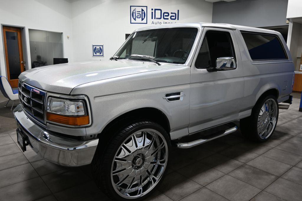 Silver 1993 Ford Bronco SUV / Crossover Automatic