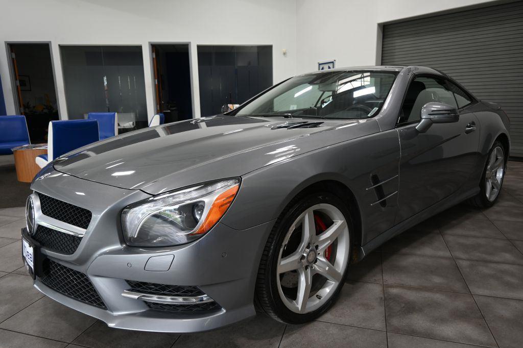 Palladium Silver Metallic 2013 Mercedes-Benz SL-Class SL 550 Convertible Rear-Wheel Drive Automatic