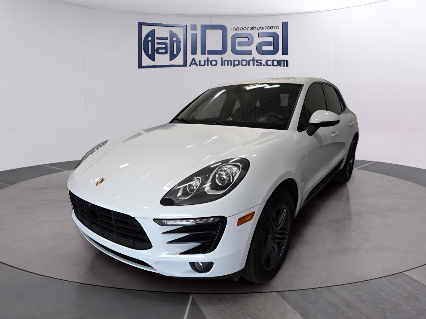 Carrara White Metallic 2017 Porsche Macan SUV / Crossover All-Wheel Drive Automatic