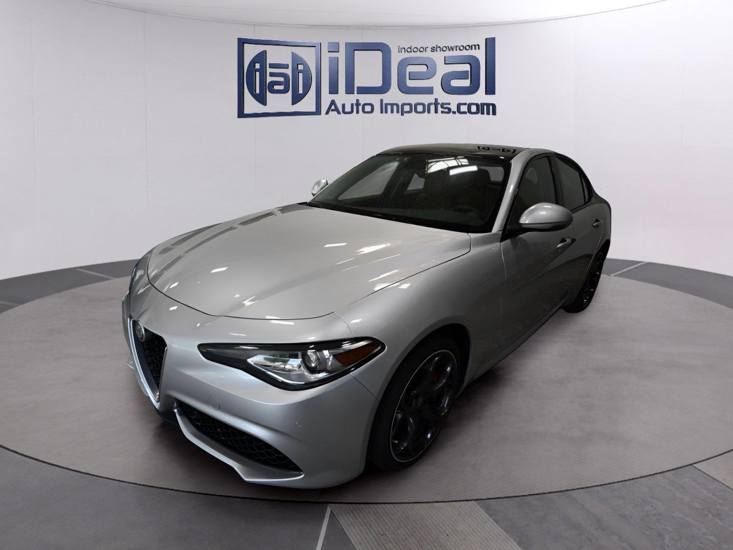 Silverstone Gray Metallic 2018 Alfa Romeo Giulia Sedan All-Wheel Drive Automatic