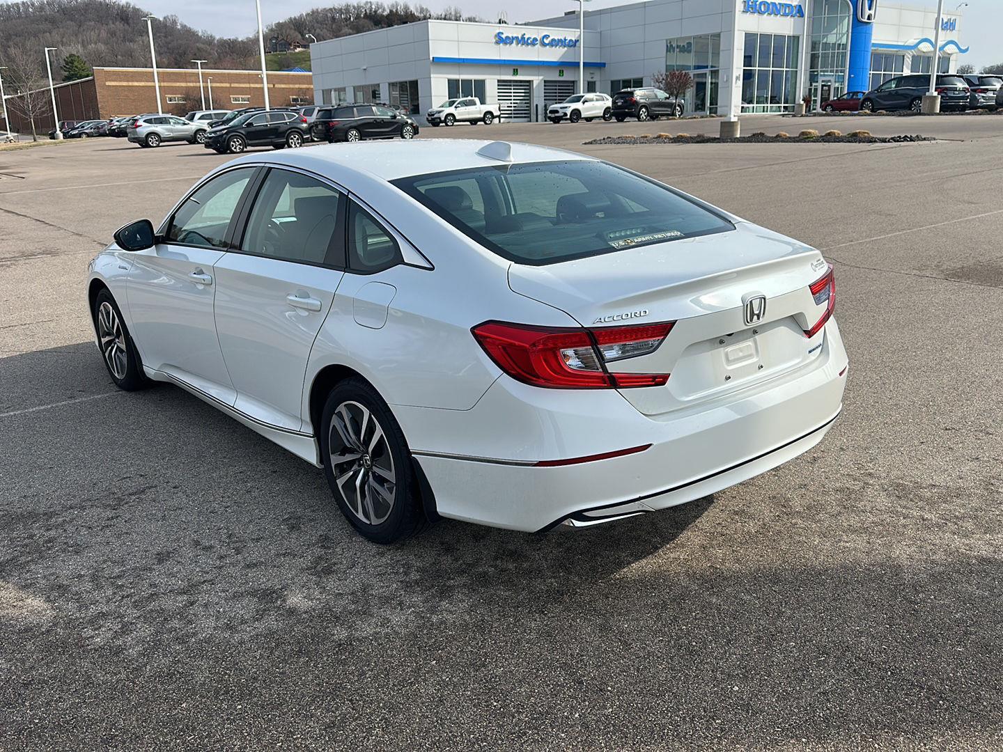 View vehicle photo 5