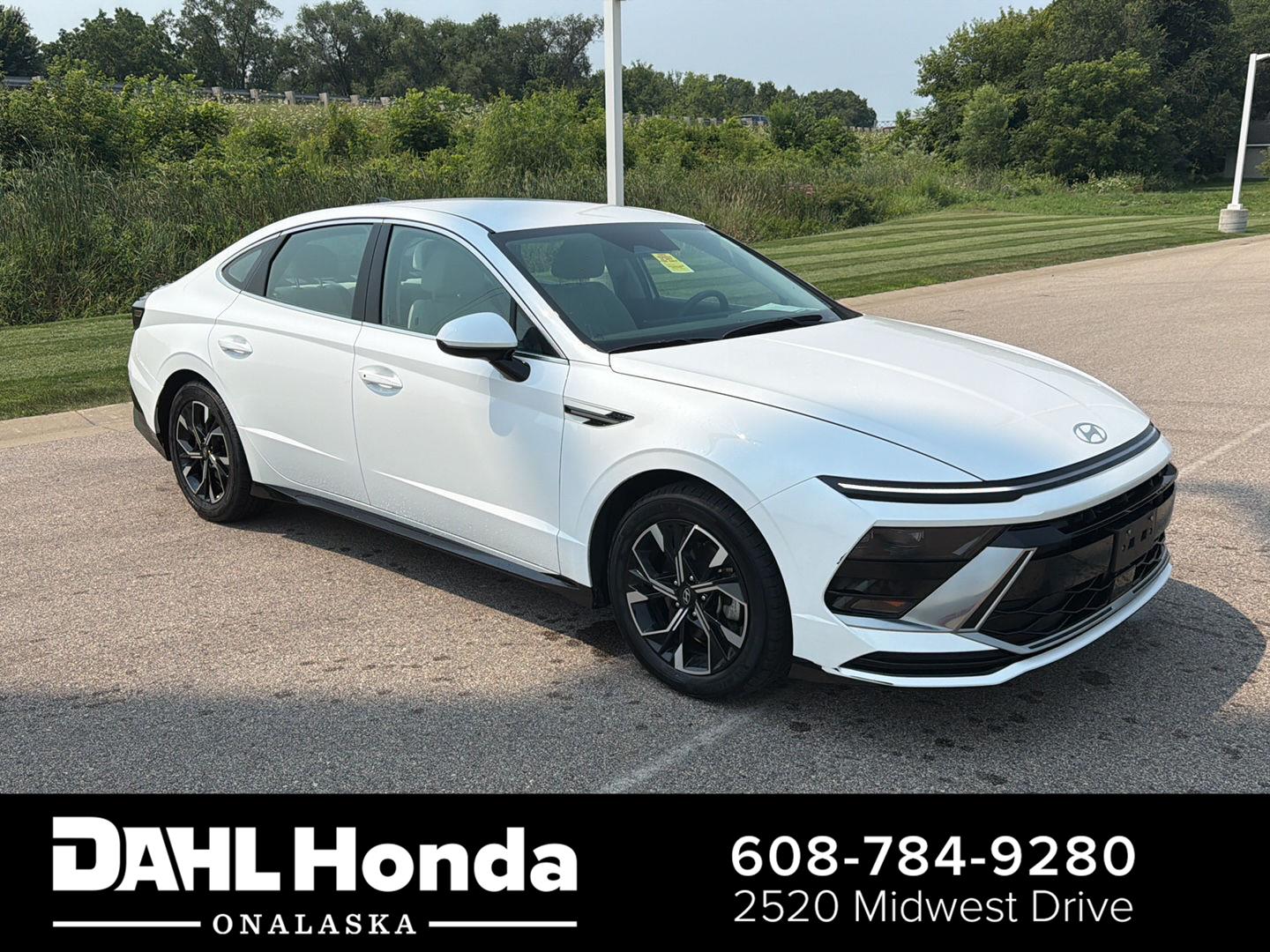 Serenity White 2024 Hyundai Sonata Sedan Front-Wheel Drive Automatic