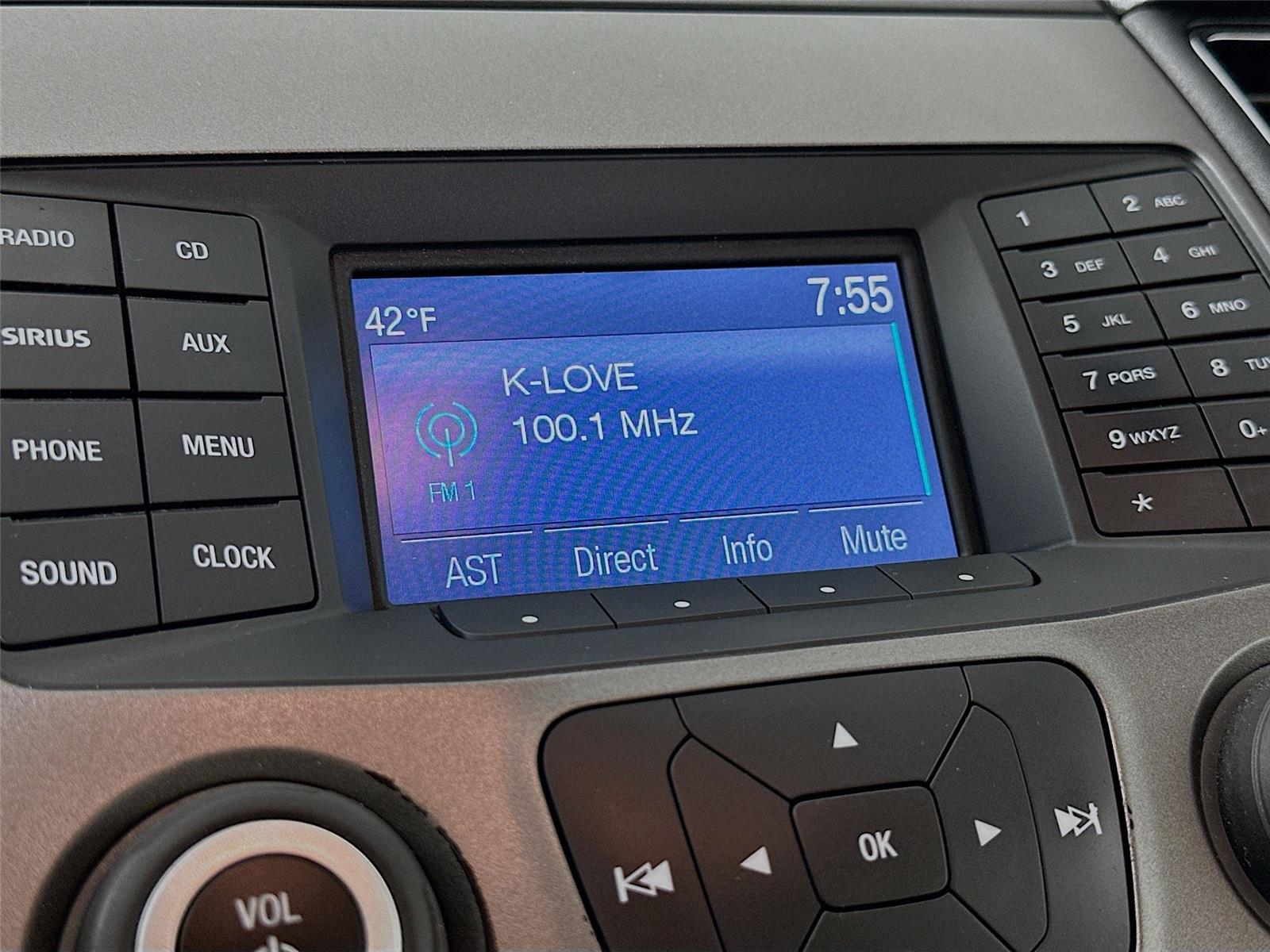 View vehicle photo 7