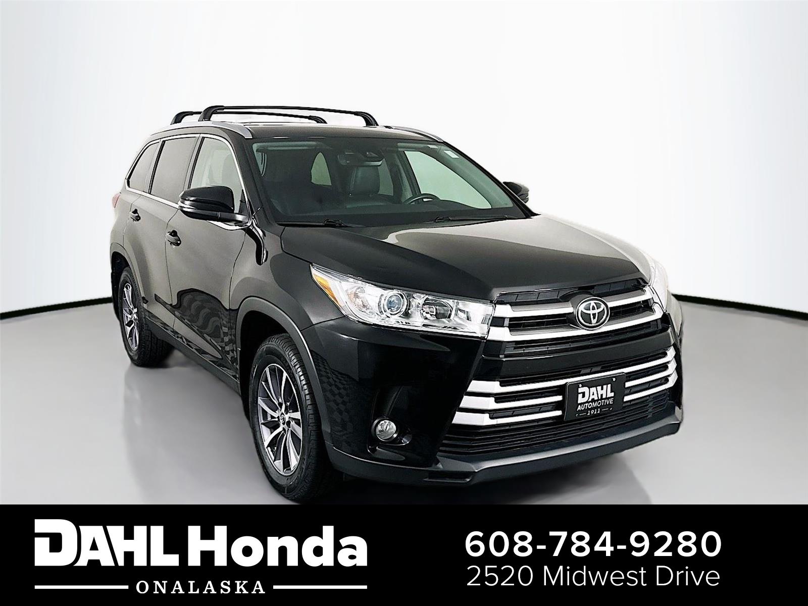 Midnight Black Metallic 2019 Toyota Highlander SUV / Crossover All-Wheel Drive Automatic
