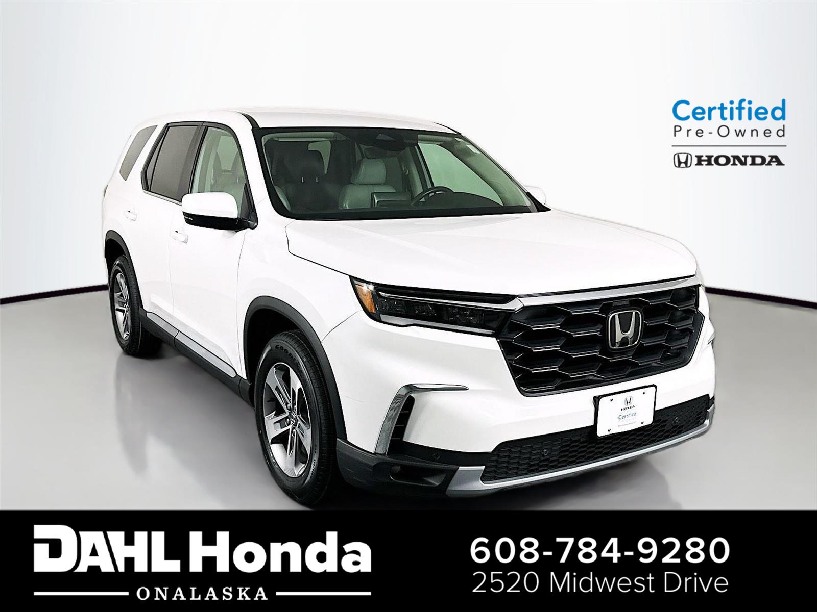 2024 Honda Pilot EX-L AWD with Captains Chairs   
