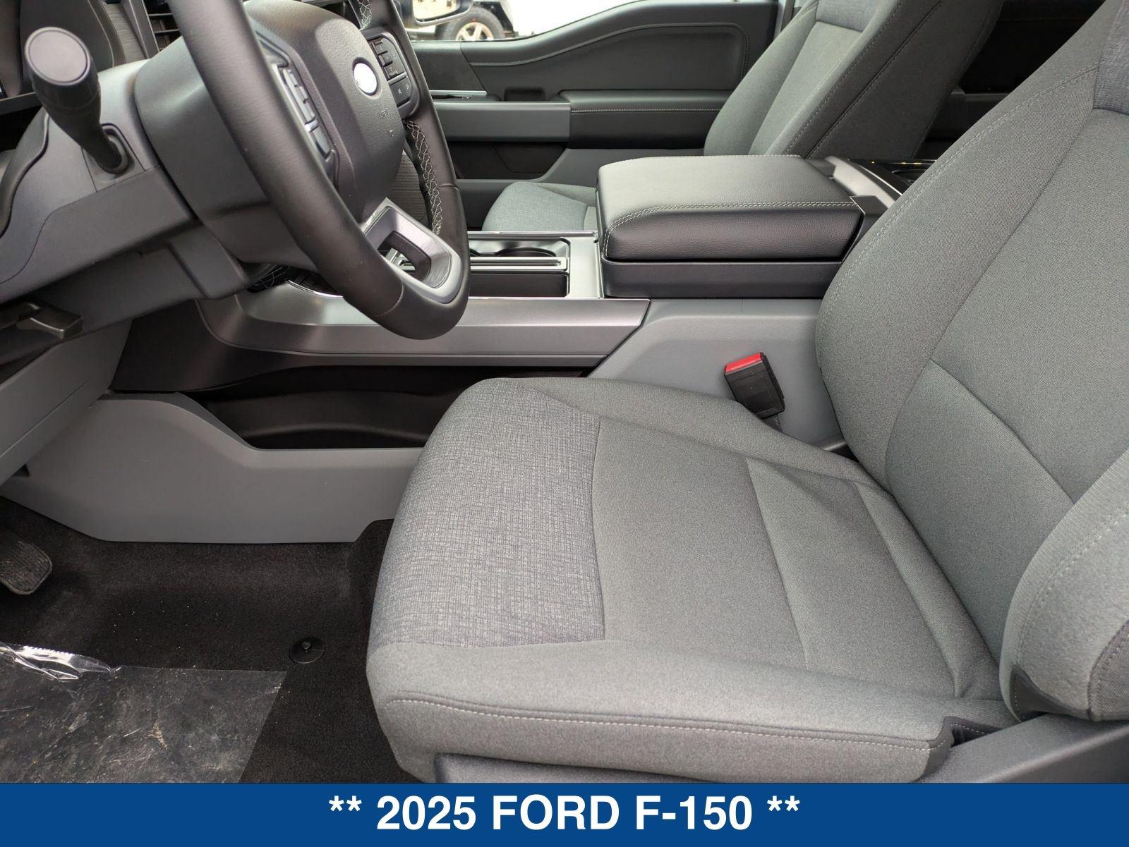 2025 Ford F-150 XLT - Photo 12