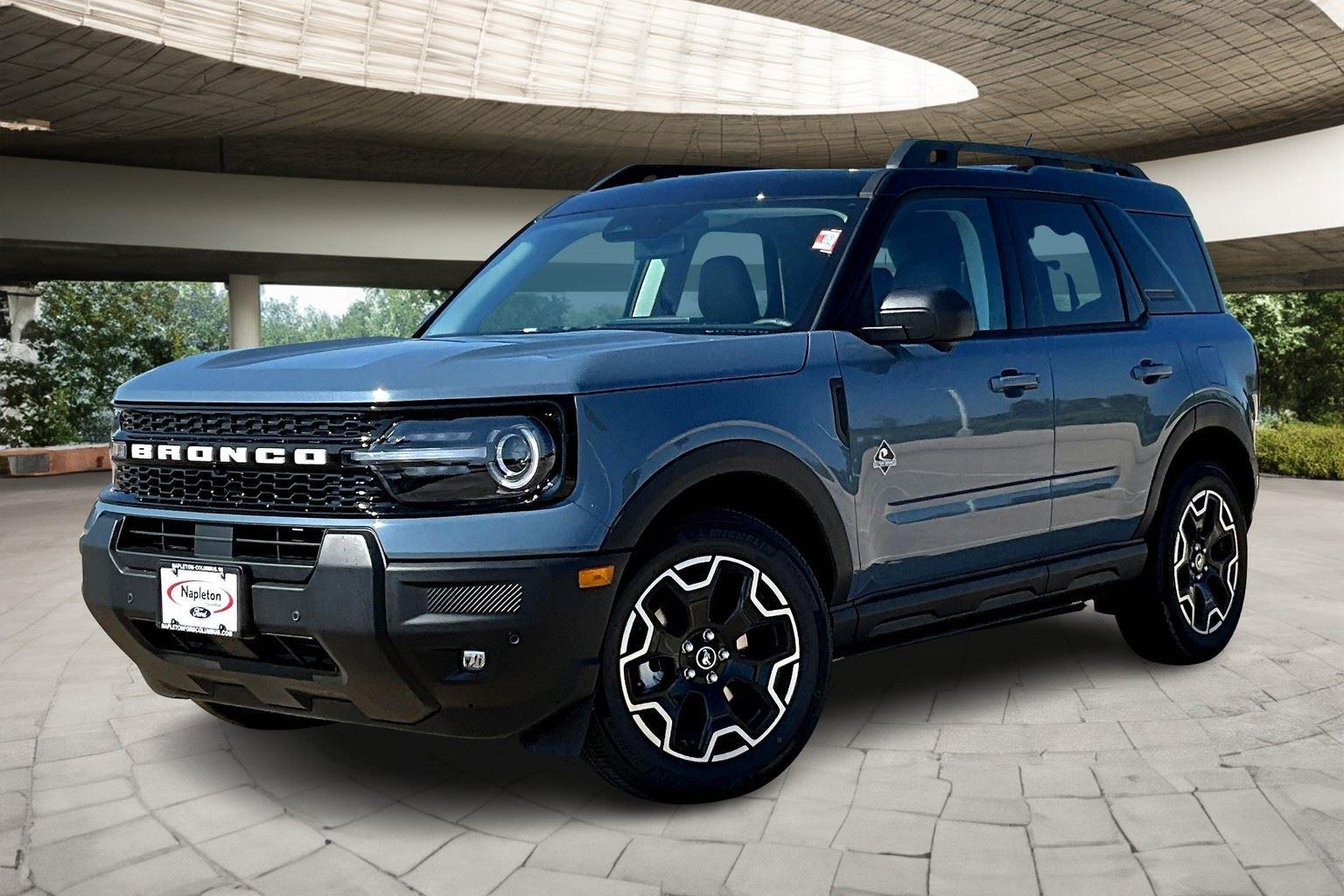 2025 Ford Bronco Sport Outer Banks's photo