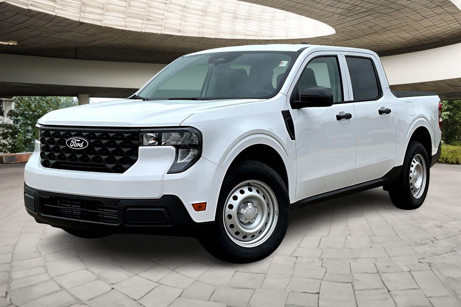 2025 Ford Maverick XL's photo