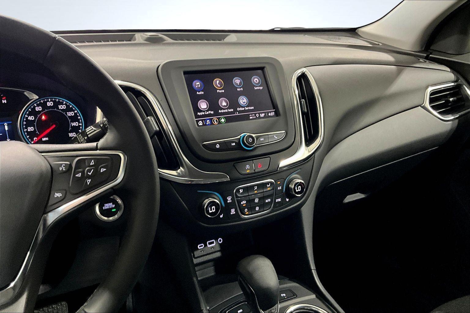 2024 Chevrolet Equinox LT photo 3