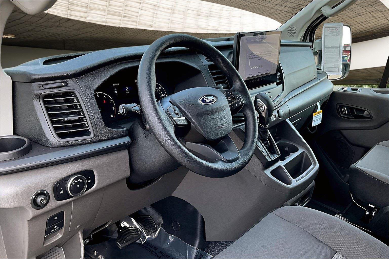 2025 Ford Transit Van Base - Photo 7