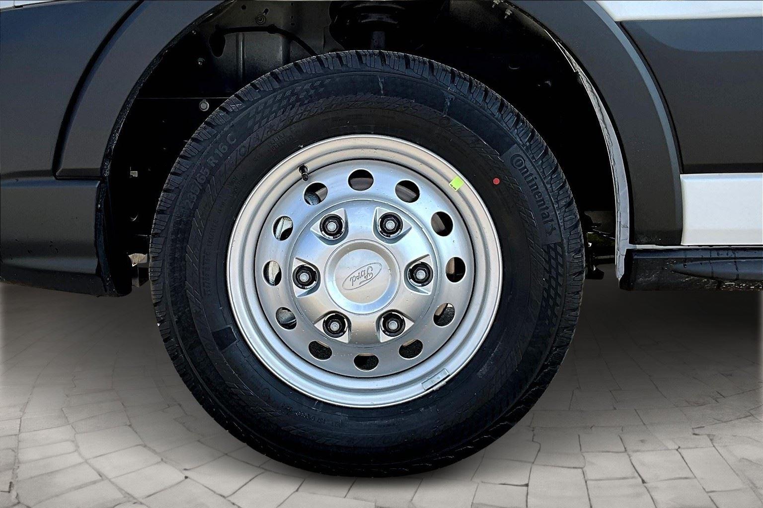 2025 Ford Transit Van Base - Photo 12