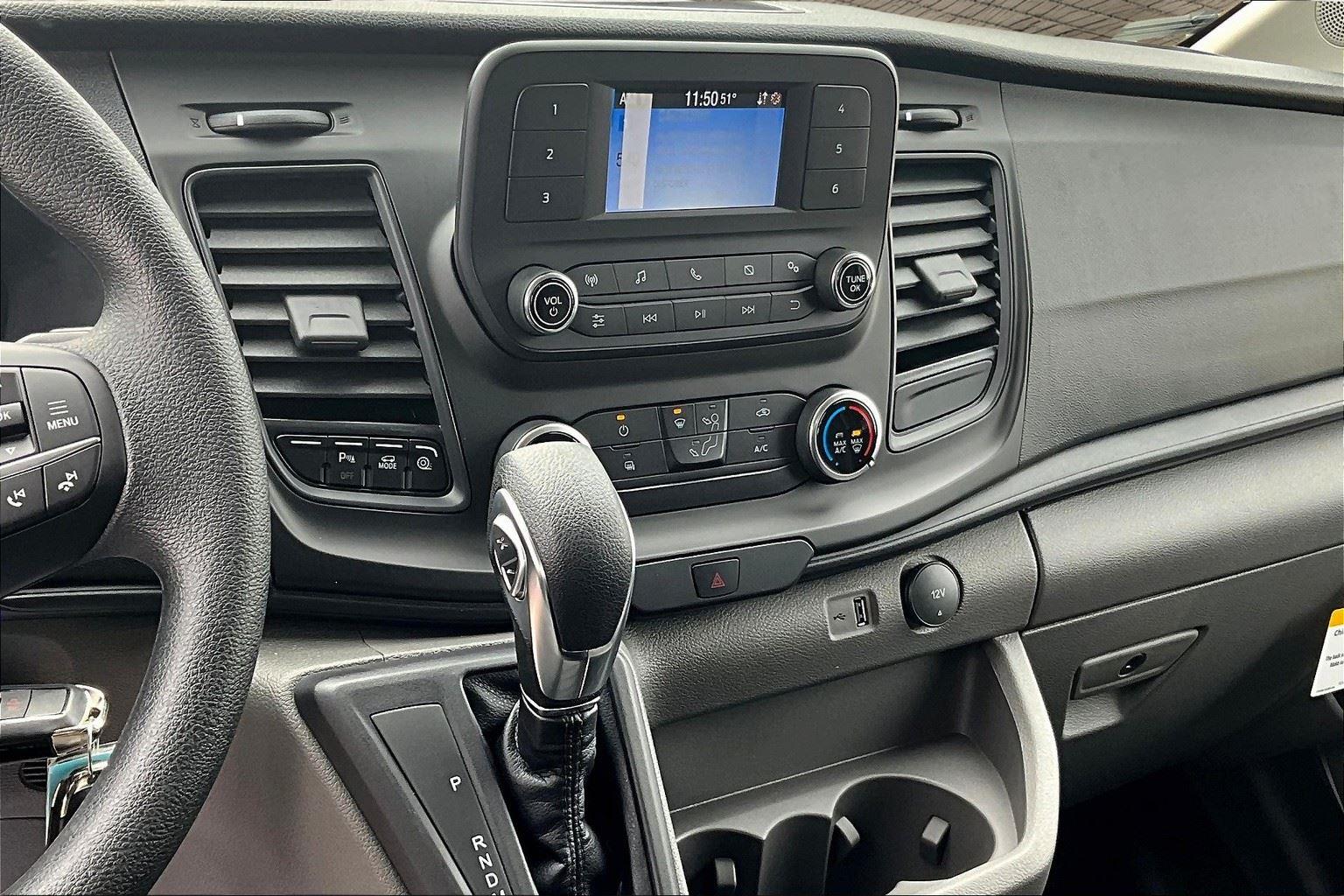 2025 Ford Transit Van Base - Photo 6