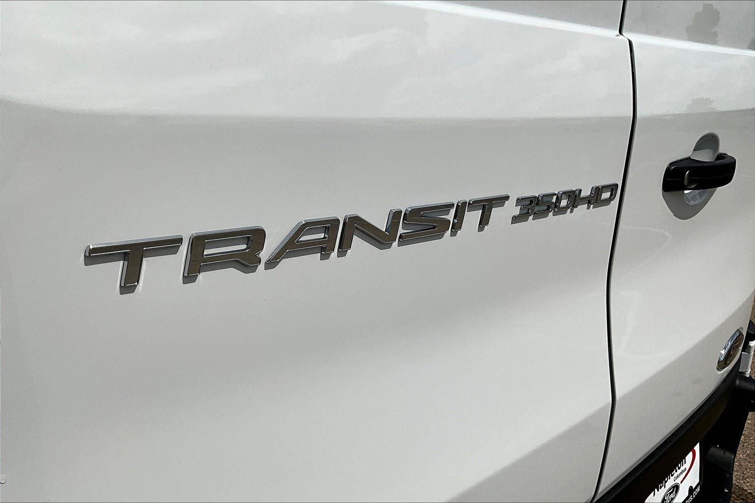2025 Ford Transit Van Base - Photo 8
