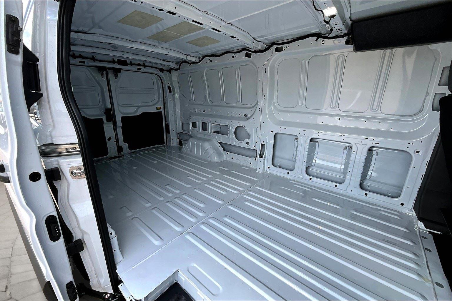 2025 Ford Transit Van Base - Photo 9