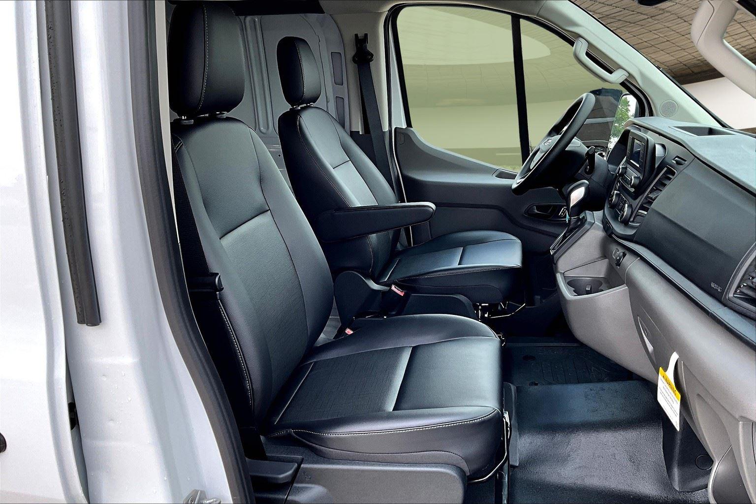 2025 Ford Transit Van Base - Photo 10