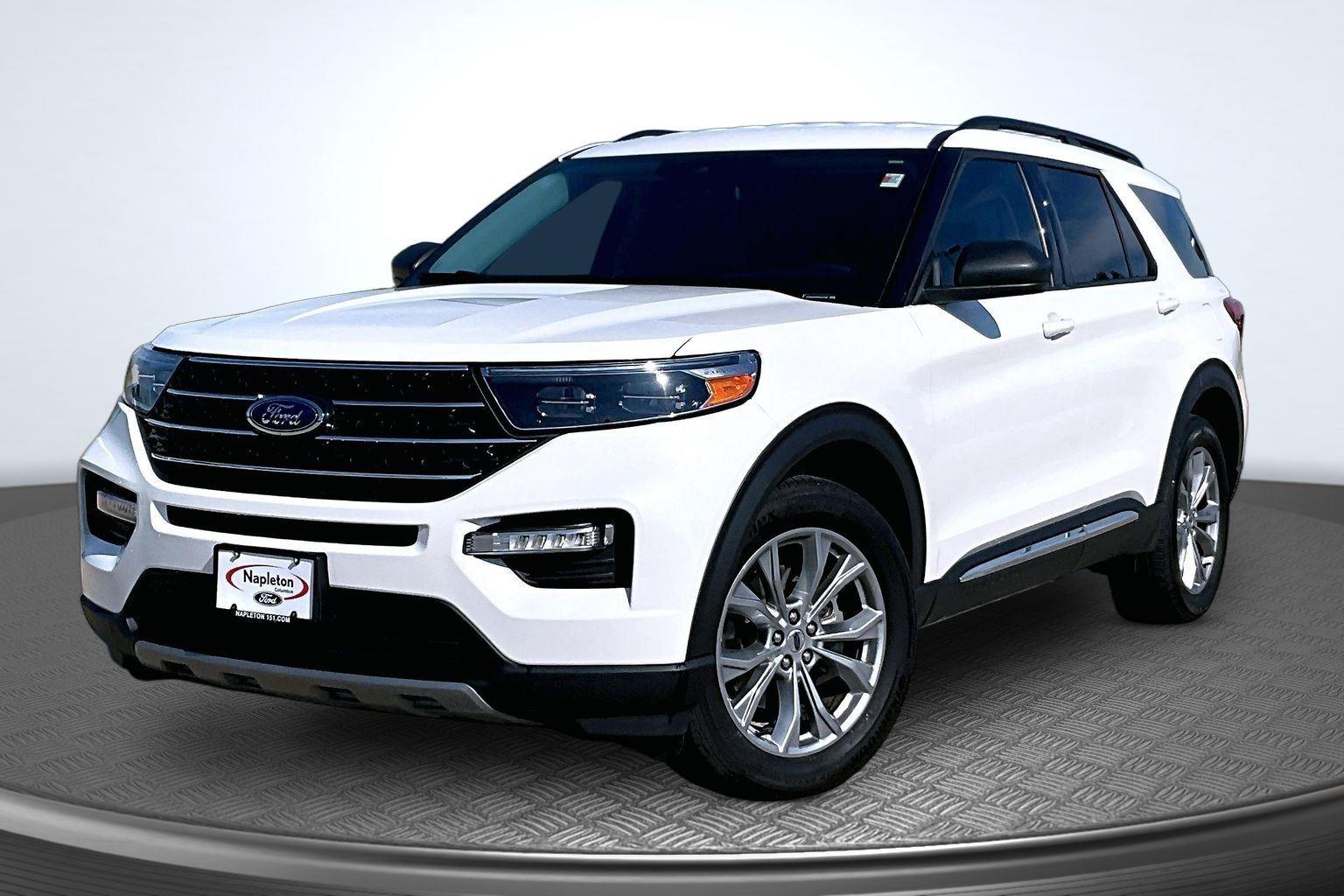 Star White Metallic Tri-Coat 2023 Ford Explorer SUV / Crossover All-Wheel Drive Automatic