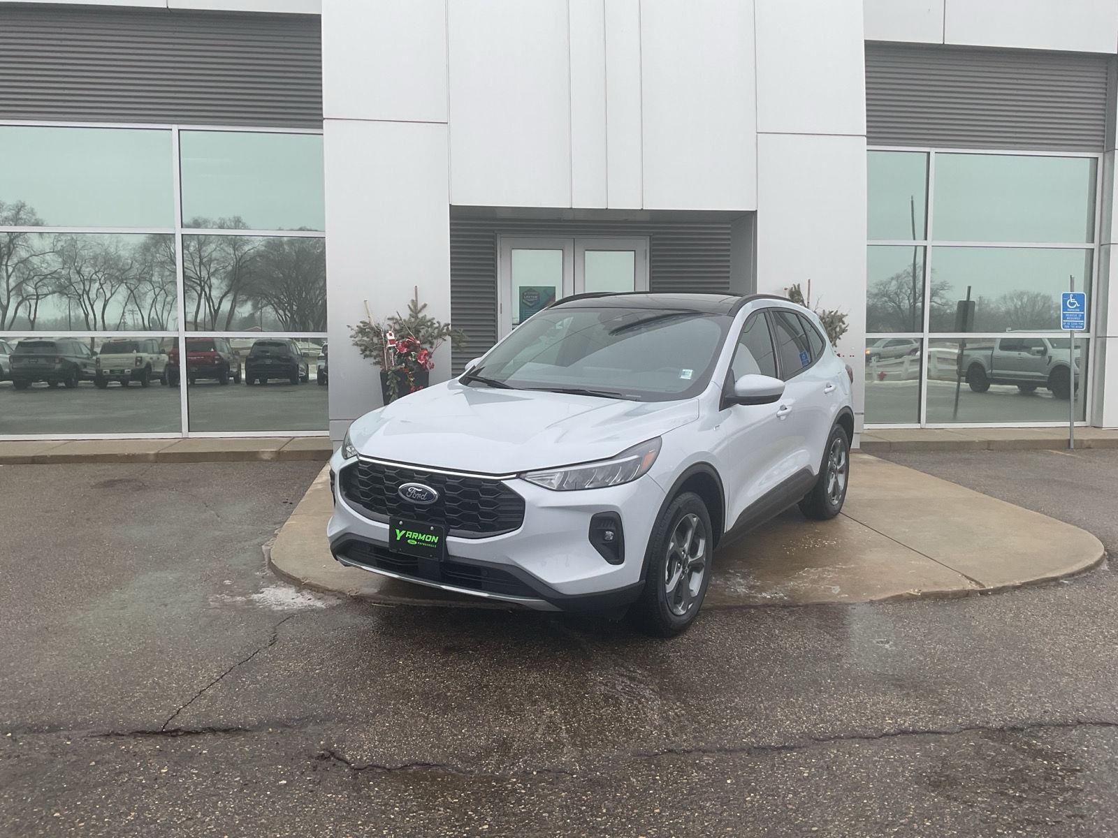 Space Silver Metallic 2026 Ford Escape Hybrid ST-Line Select AWD SUV / Crossover All-Wheel Drive Continuously Variable Transmission