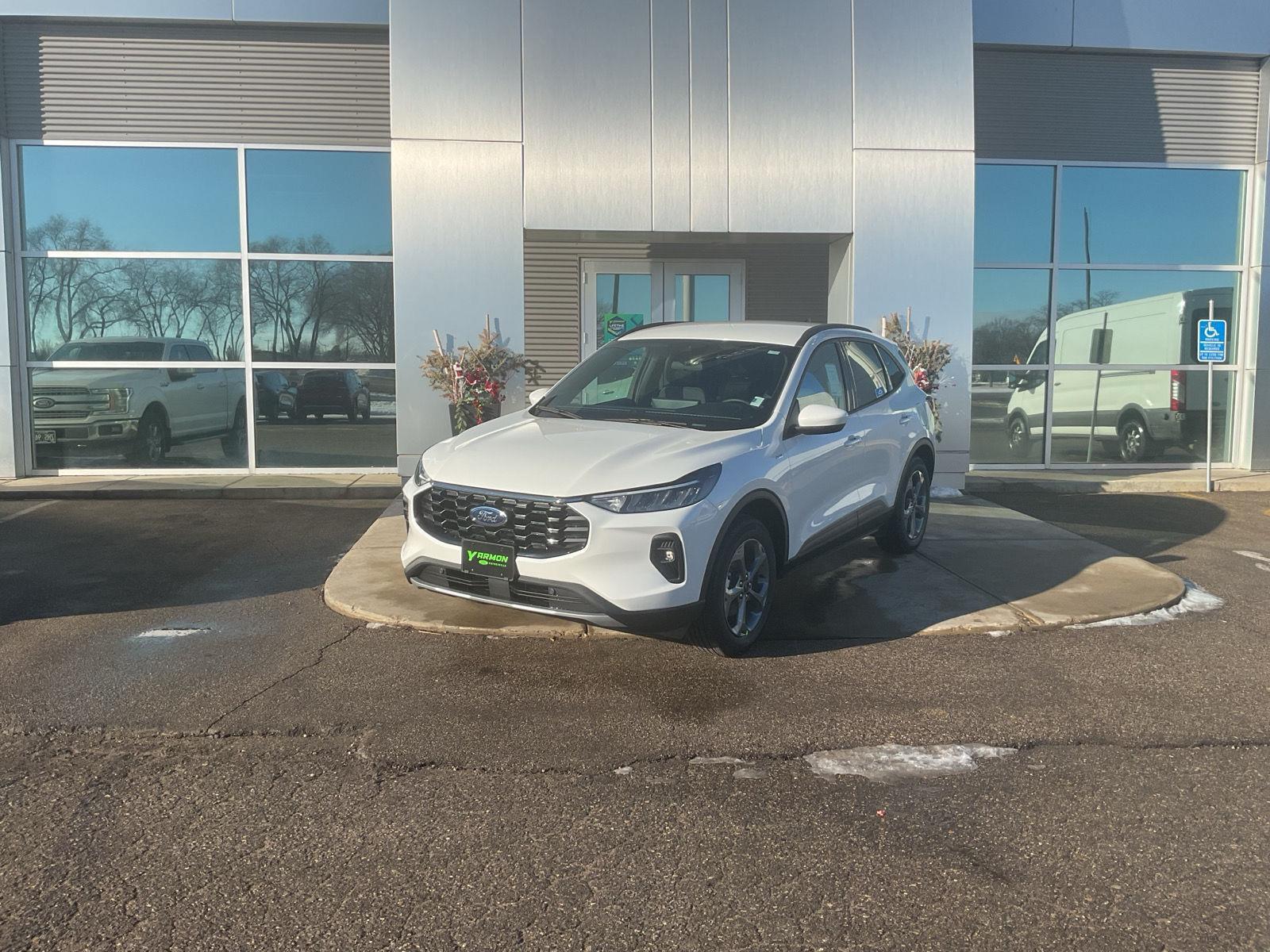 star white metallic tri-coat 2026 Ford Escape Hybrid ST-Line Select AWD SUV / Crossover All-Wheel Drive Continuously Variable Transmission
