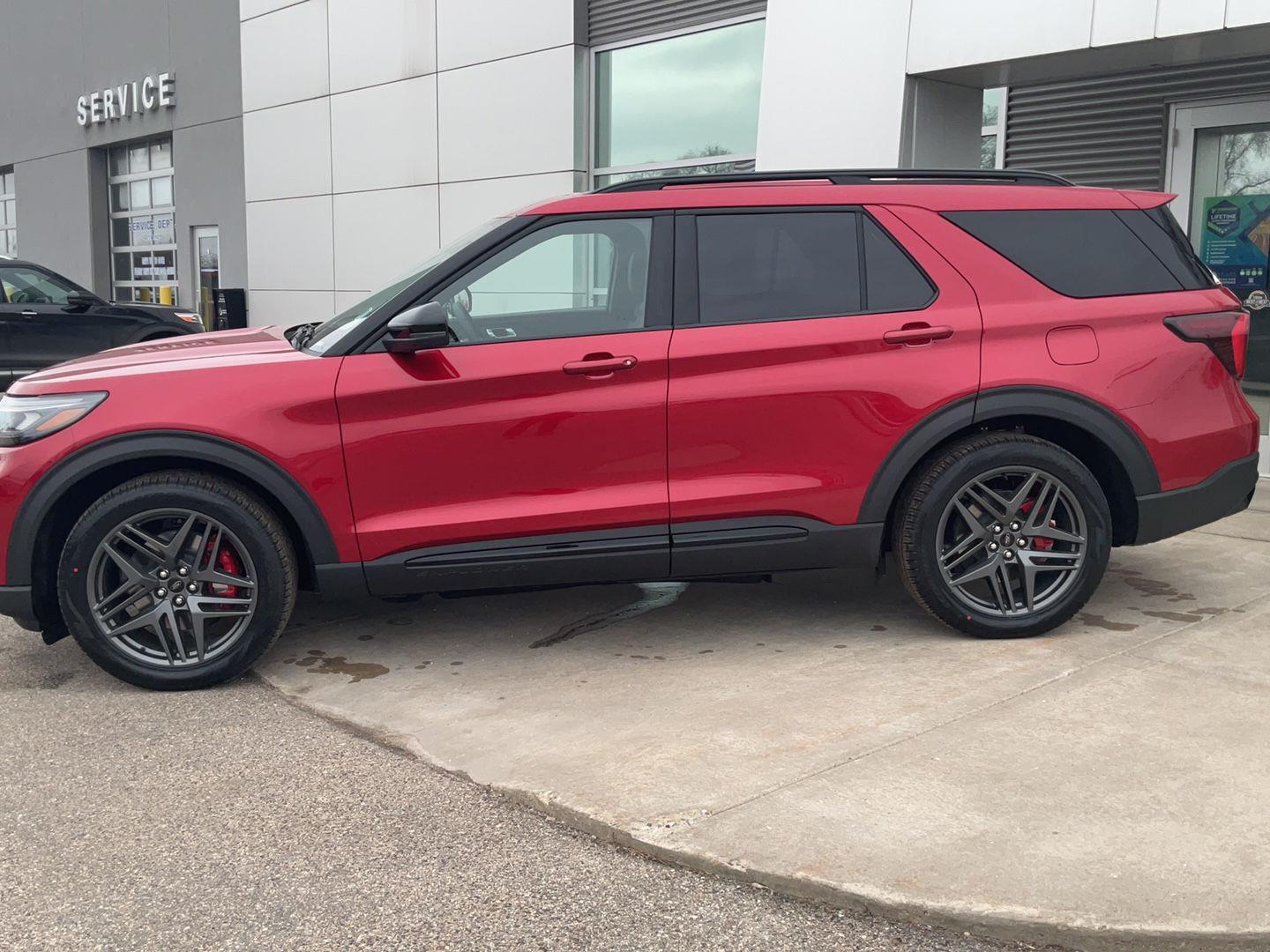 Rapid Red Metallic Tinted Clearcoat 2026 Ford Explorer SUV / Crossover All-Wheel Drive Automatic