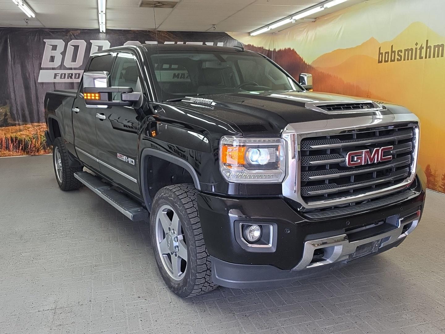 Onyx Black 2017 GMC Sierra 2500HD Pickup Truck Four-Wheel Drive 6-Speed Automatic