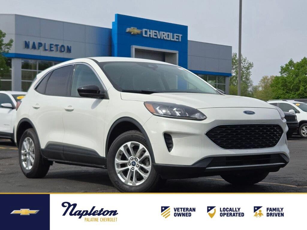 Star White Metallic Tri-Coat 2022 Ford Escape SUV / Crossover All-Wheel Drive 8-Speed Automatic