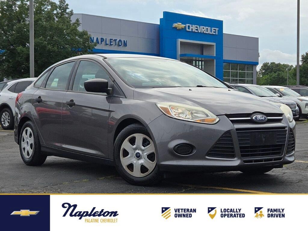 Sterling Gray Metallic 2014 Ford Focus Sedan Front-Wheel Drive 6-Speed Automatic