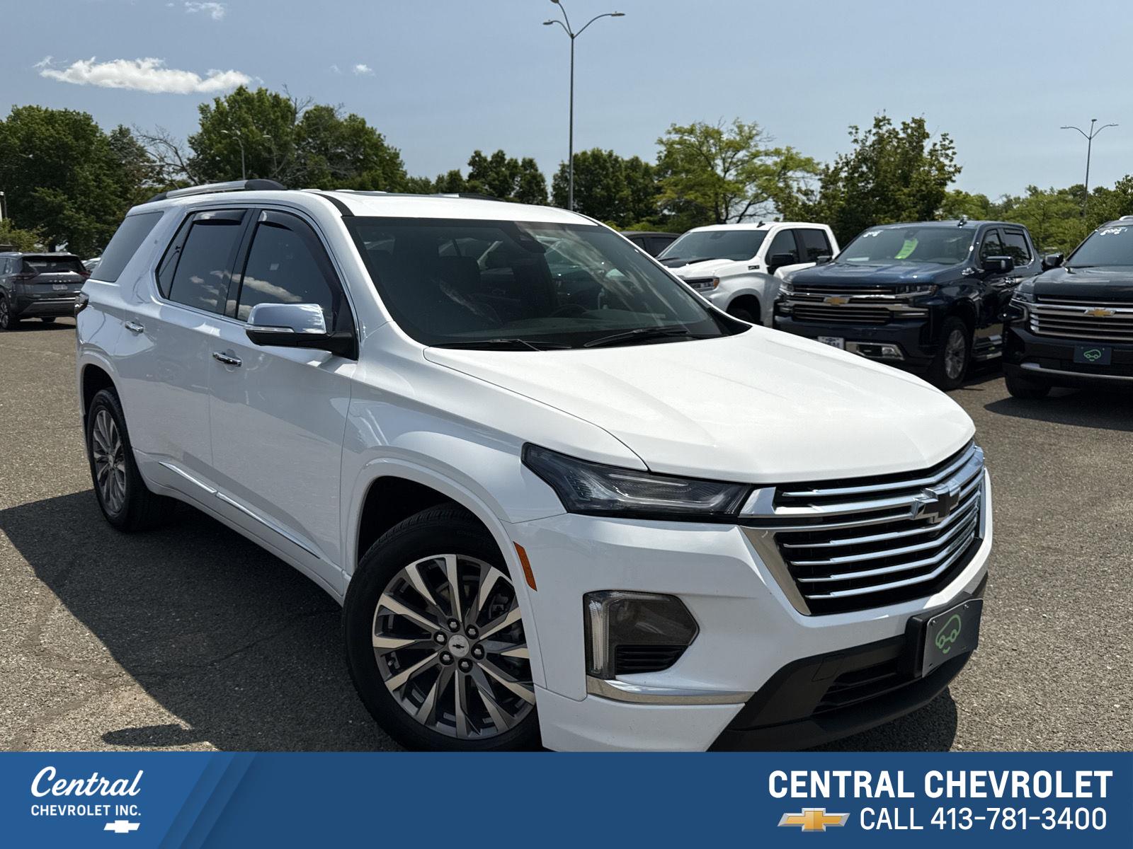 Summit White 2023 Chevrolet Traverse SUV / Crossover Four-Wheel Drive 9-Speed Automatic