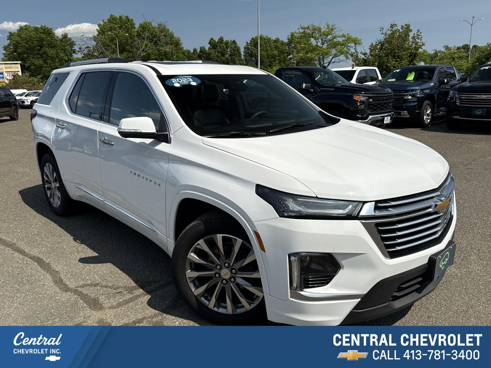 Summit White 2023 Chevrolet Traverse SUV / Crossover Four-Wheel Drive Automatic