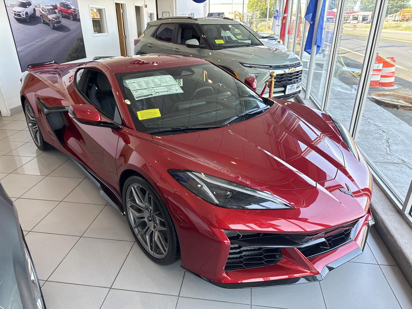 Red Mist Metallic Tintcoat 2027 Chevrolet Corvette Coupe Rear-Wheel Drive Automatic