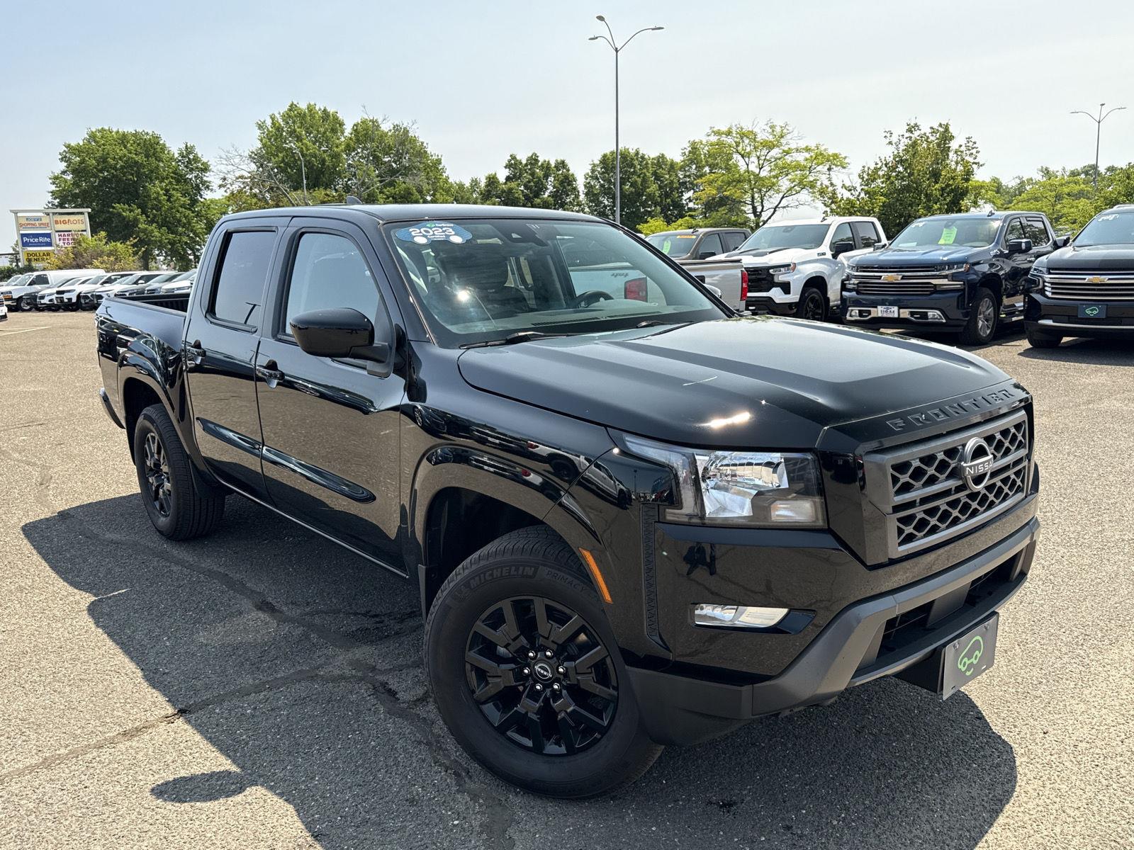 2023 Nissan Frontier SV Crew Cab 4WD