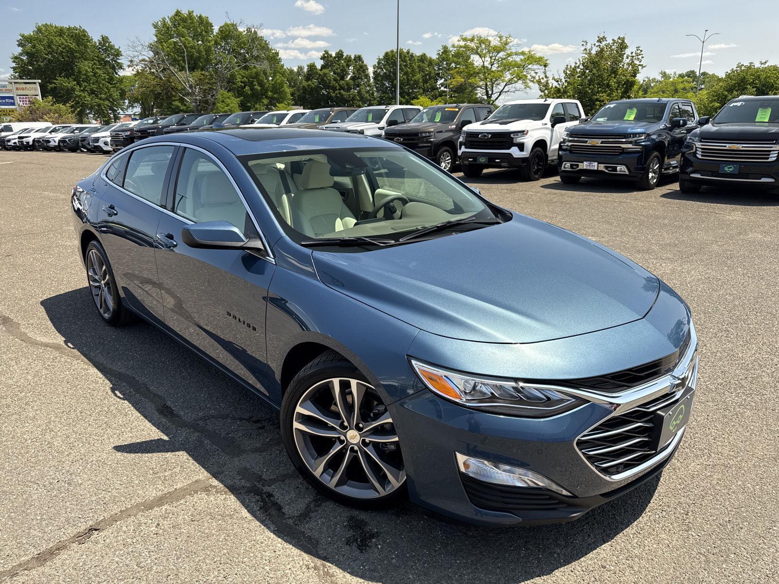 Lakeshore Blue Metallic 2024 Chevrolet Malibu Sedan Front-Wheel Drive Continuously Variable Transmission