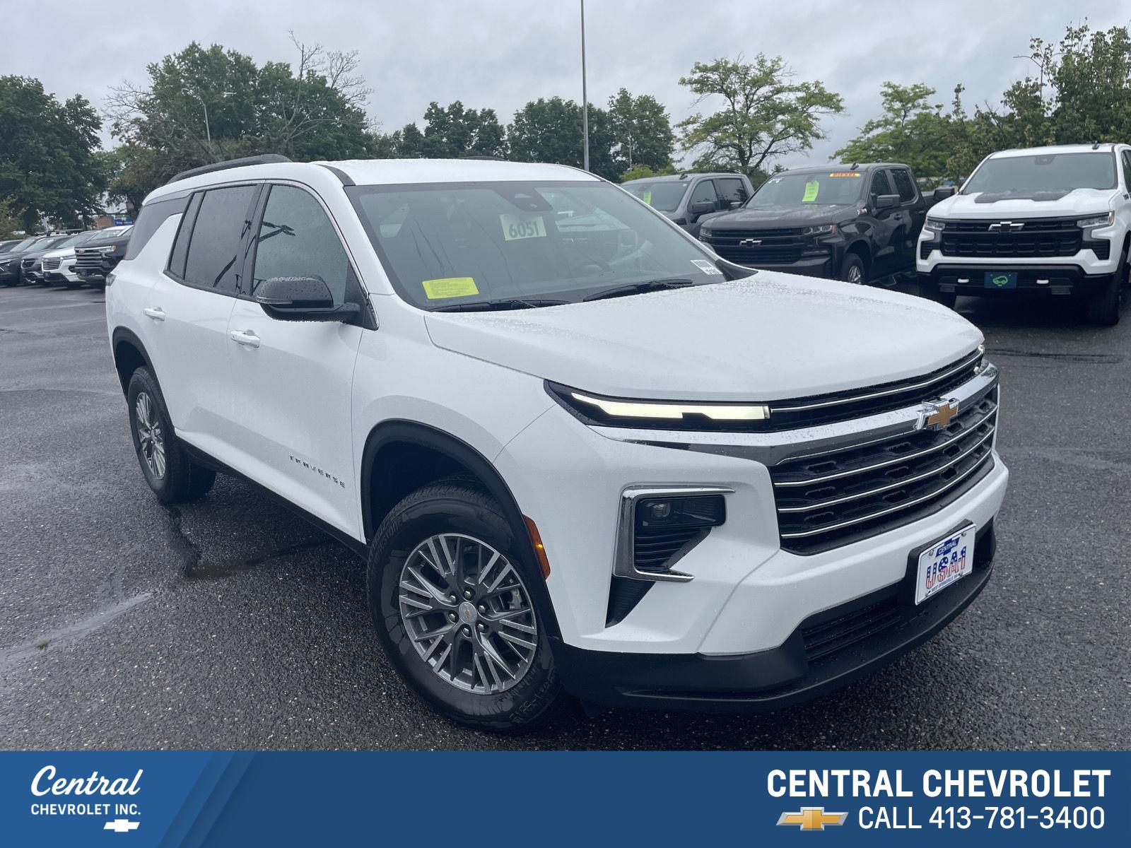 Summit White 2026 Chevrolet Traverse SUV / Crossover Four-Wheel Drive 8-Speed Automatic